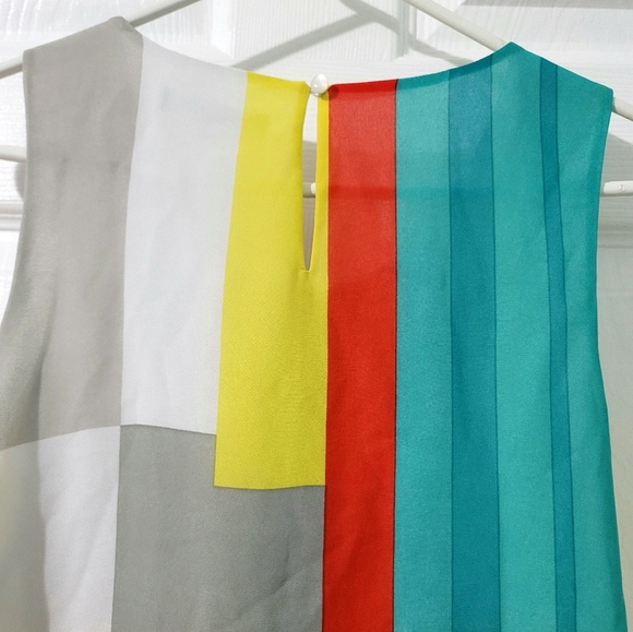 Cleo Women's Petite Brightly Colored Sleeveless Blouse Size S - Picture 5 of 12